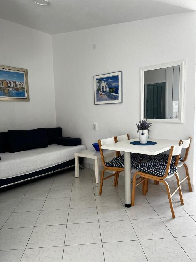 Apartments Milicevic Рогозница Екстериор снимка