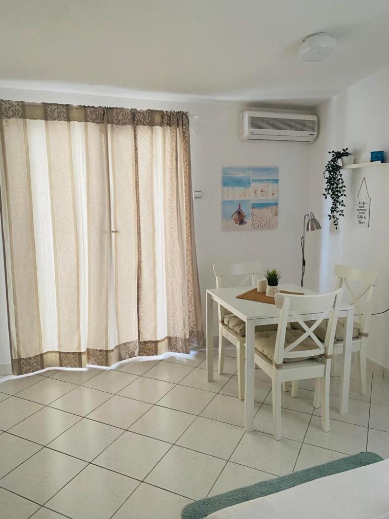 Apartments Milicevic Рогозница Екстериор снимка